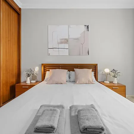 Piso Don Eduardo 2 דירה